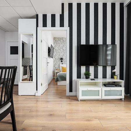 Prymasa Tysiaclecia - P&O Serviced Apartments Варшава Екстер'єр фото